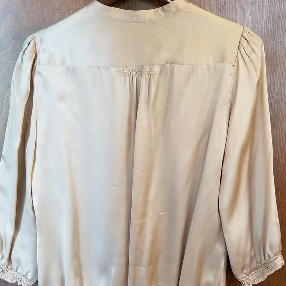 White House Black Market silk 3/4 sleeve tan top S - Picture 7 of 7